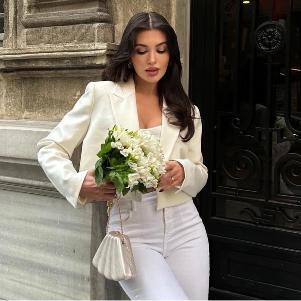ZARA CROPPED BLAZER